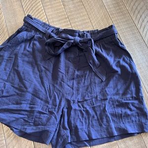 Linen shorts